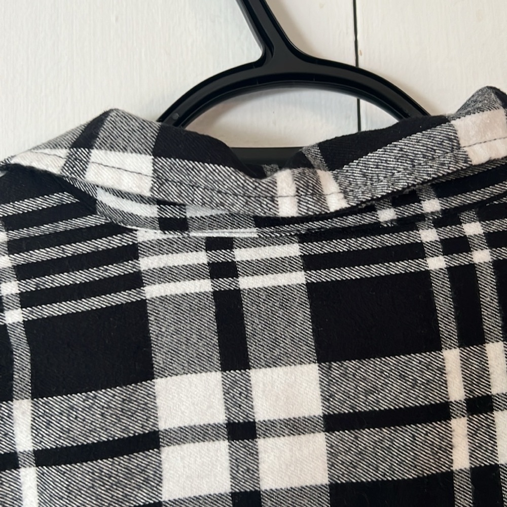 Jach's Girlfriend Plaid Soft Flannel Warm Shirt Black & White w/ Pockets Medium - Picture 10 of 14